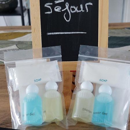 サン・ピエールLe Ti Papangueアパートメント エクステリア 写真